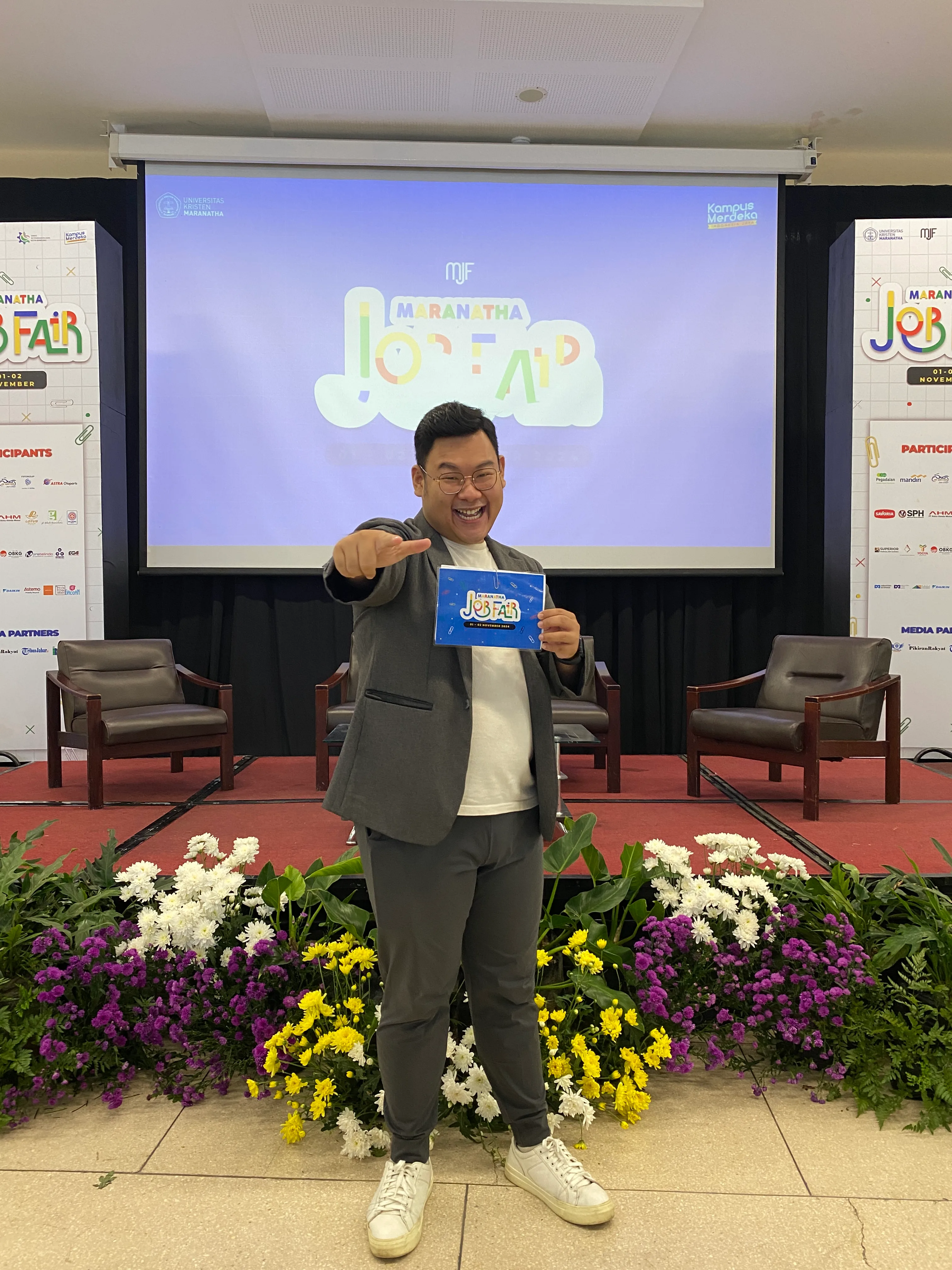 Aldy MC-ing a university event